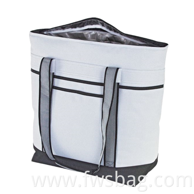 Custom Large Jumbo Waterproof EVA Lining Outdoor Shoulder Insulated Fish Cooler Bag For Seafood